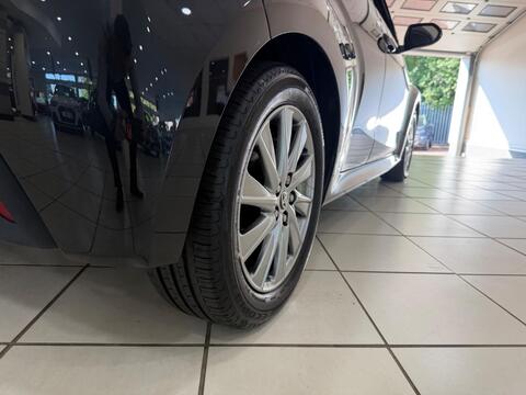 Yaris
