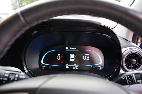 i10