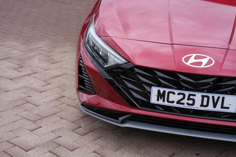 i20