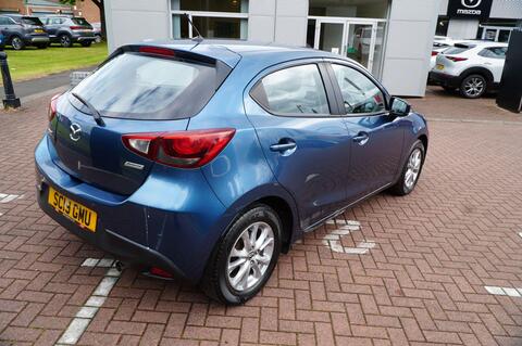 Mazda2