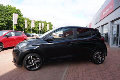 i10