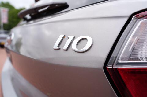 i10