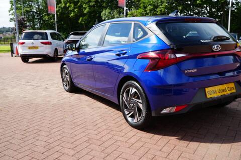 i20