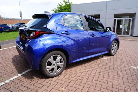 Mazda2 HYBRID