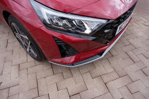 i20