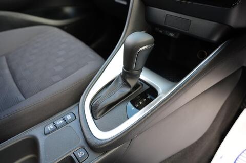 Mazda2 HYBRID