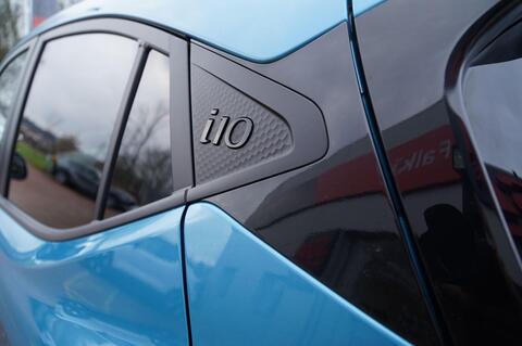 i10