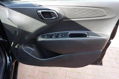 i10