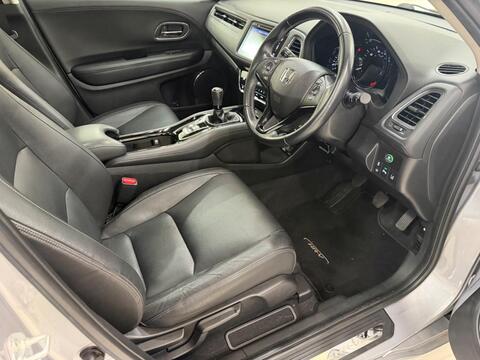 HR-V
