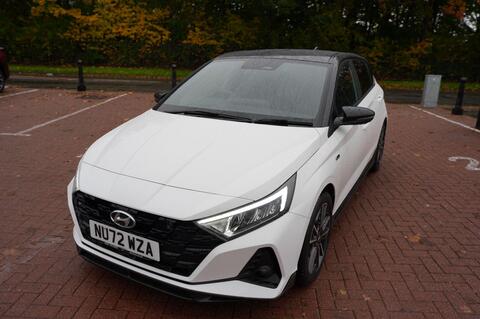 i20