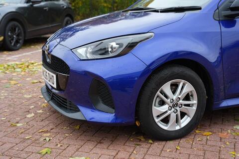 Mazda2 HYBRID