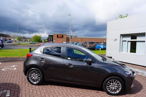 Mazda2