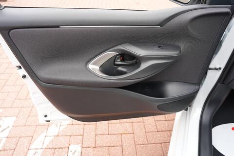 Mazda2 HYBRID