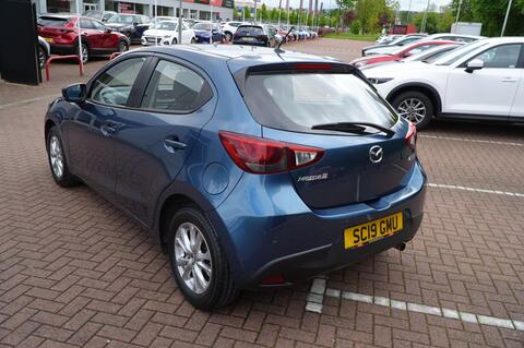 Mazda2