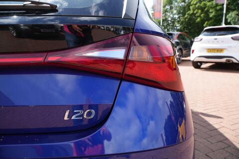 i20