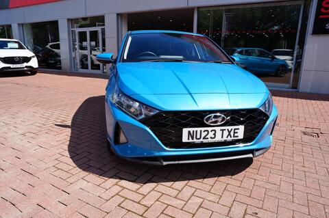 i20