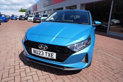 i20