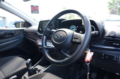 i20