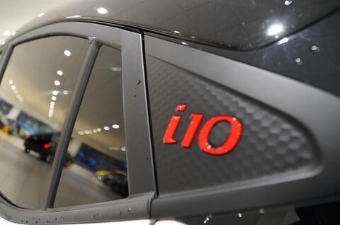 i10
