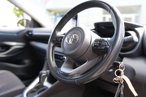 Yaris