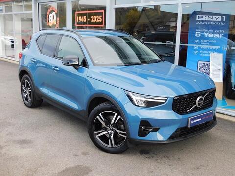 Volvo XC40 2.0 B3 MHEV Plus DCT Auto Euro 6 (s/s) 5dr
