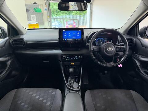 Yaris