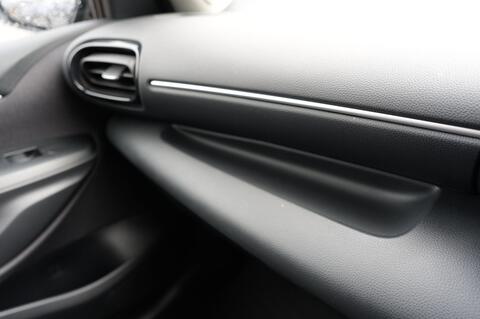 Mazda2 HYBRID