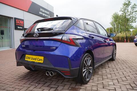 i20
