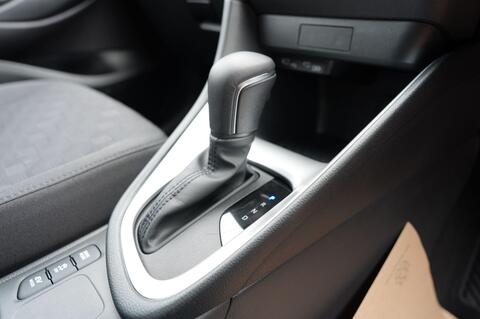 Mazda2 HYBRID