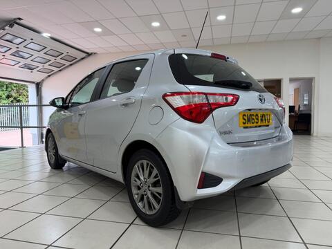 Yaris