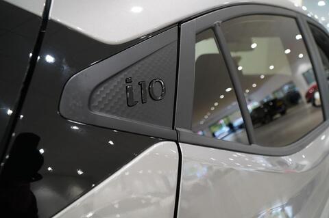 i10