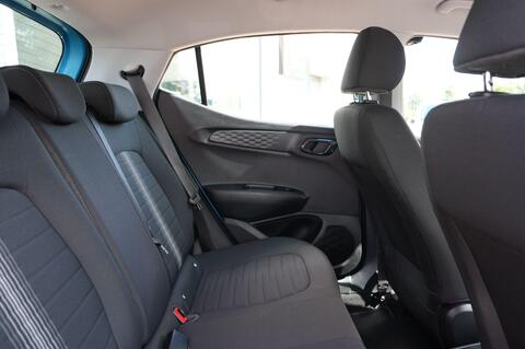 i10
