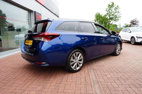 Auris