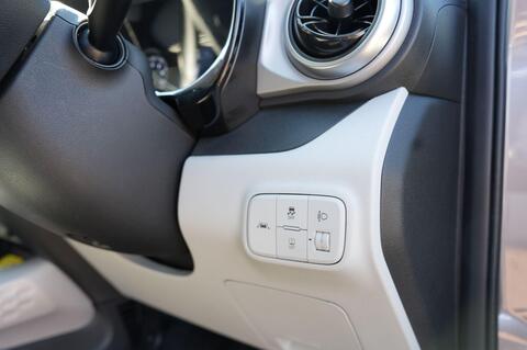 i10