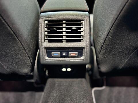 Volkswagen Golf view 35