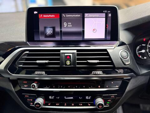 BMW X4 view 44