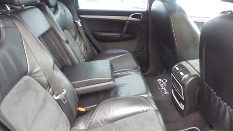 Porsche Cayenne view 24