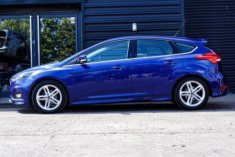 Ford Focus view 6