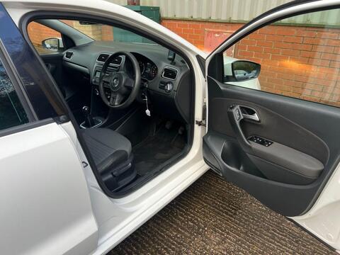 Volkswagen Polo view 11