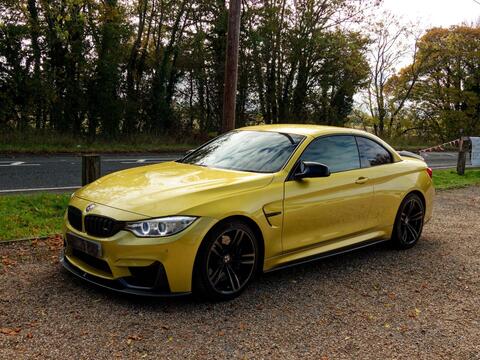 BMW M4 view 6