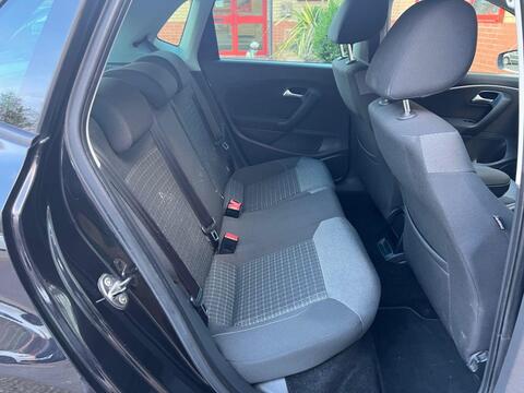 Volkswagen Polo view 9