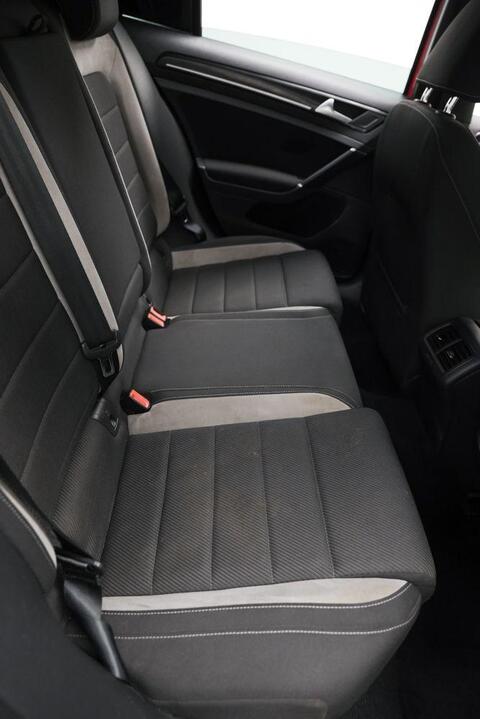 Volkswagen Golf view 13