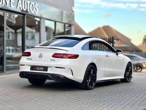 Mercedes-Benz E-Class view 3