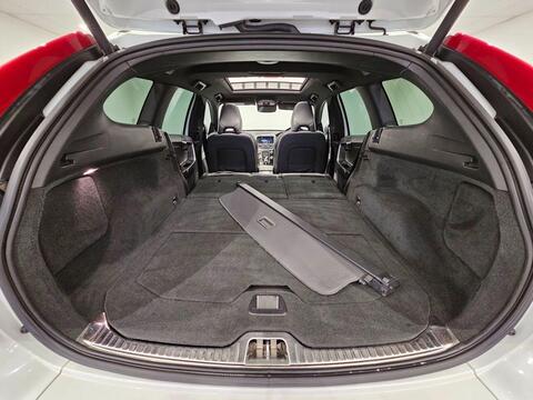 Volvo XC60 view 21
