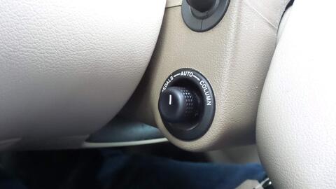 Jaguar XJ view 32
