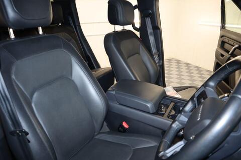 Land Rover Defender view 17