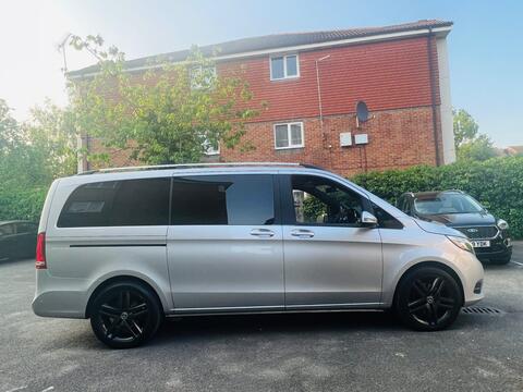 Mercedes-Benz V-Class view 30