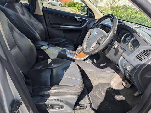 Volvo XC60 view 12