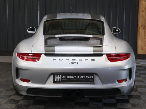 Porsche 911 view 48