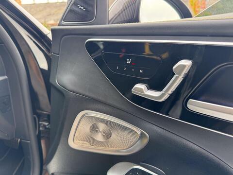 Mercedes-Benz C-Class view 41
